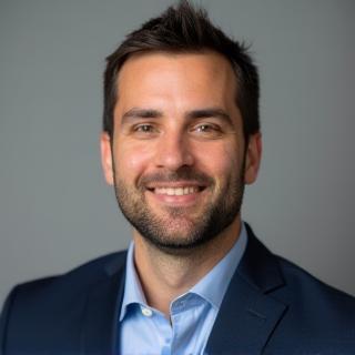 Headshot photo of Lucas Ferreira, Podcast Growth Strategist